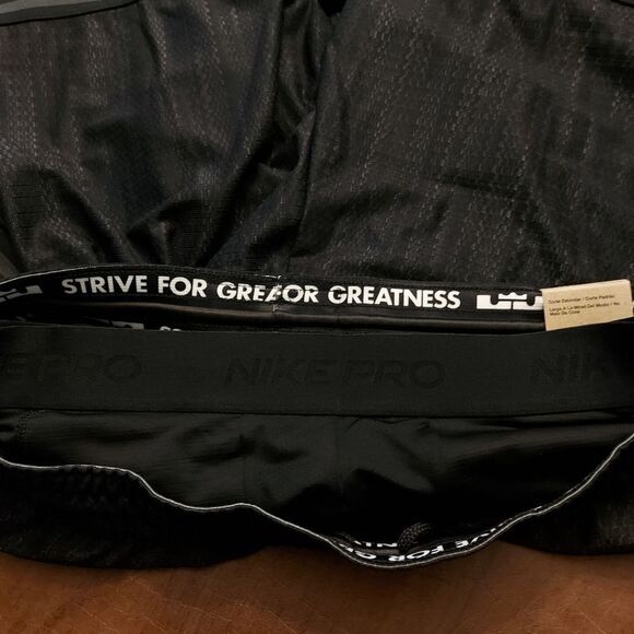 Nike LeBron DNA 3-in-1 Black Basketball Shorts FZ1058-010 Long Tight Men's XL - Picture 4 of 7